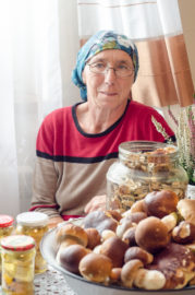 Helena Zawisza – grzybiarka i hafciarka z pasją