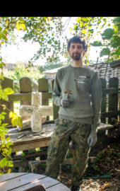 Grzegorz Ciećka – regionalista, restaurator kamiennych krzyży