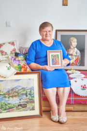 Janina Szynal – haft krzyżykowy, makatki i ozdoby